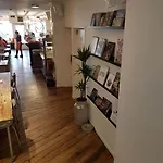 ベッド・アンド・ブレックファスト Milk And Cookies 3*