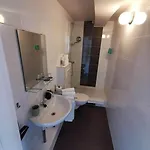 ベッド・アンド・ブレックファスト Milk And Cookies