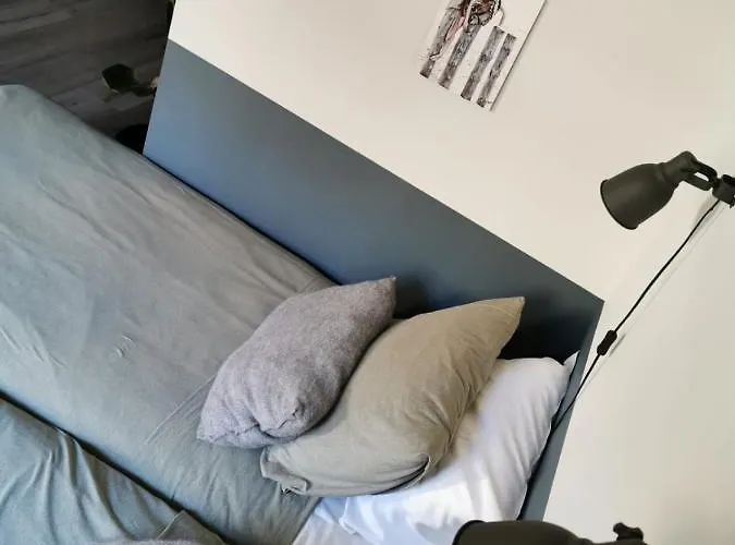 Bed and Breakfast Milk And Cookies 3*