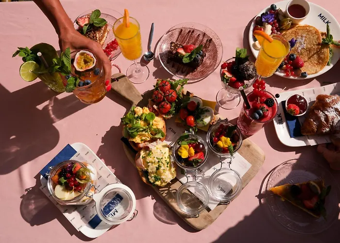 Bed & Breakfast Milk And Cookies