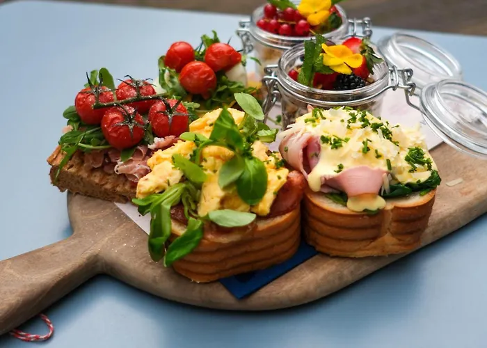 Milk And Cookies Bed and Breakfast 3*