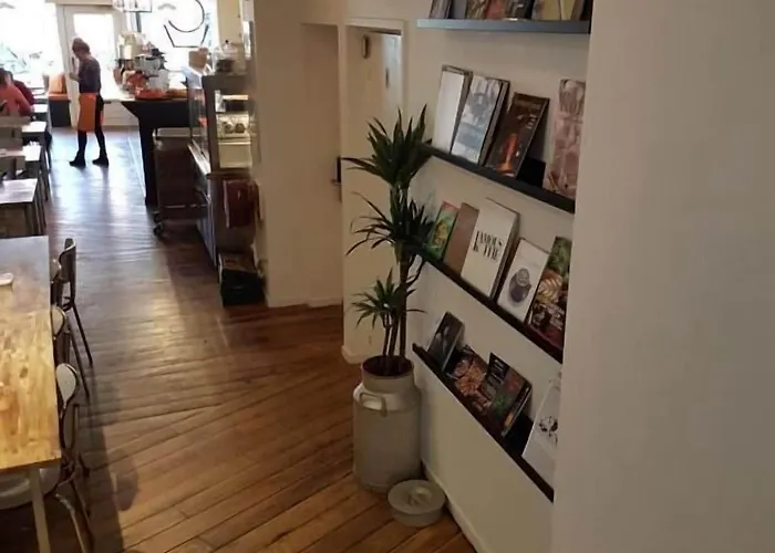 Bed and Breakfast Milk And Cookies 3*